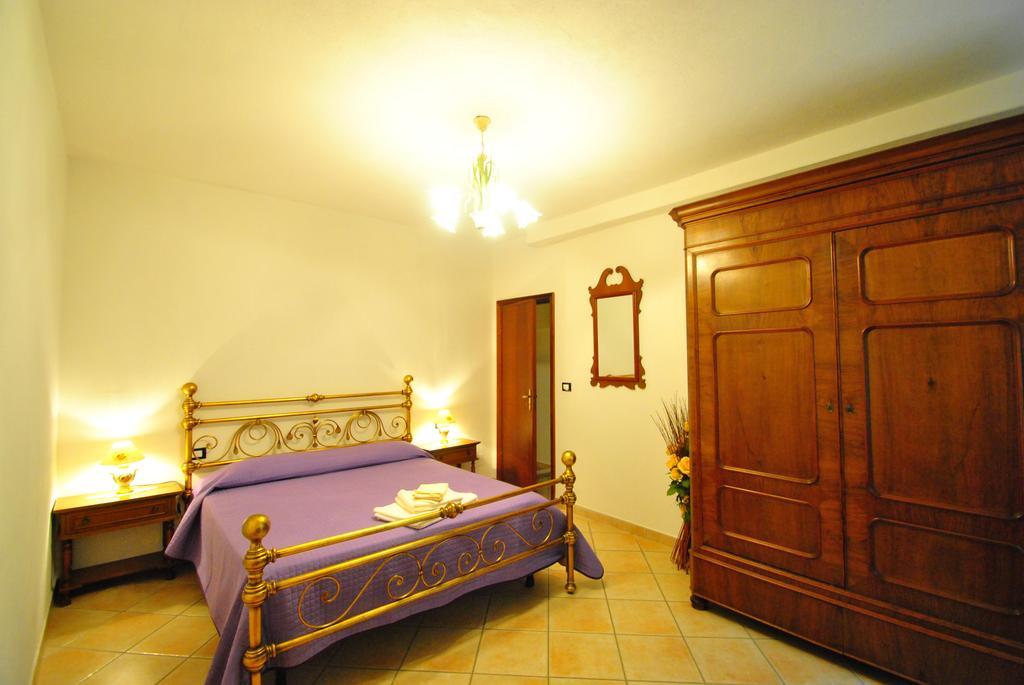 Casa Vacanze L'Agrifoglio Bed & Breakfast Magliolo ห้อง รูปภาพ