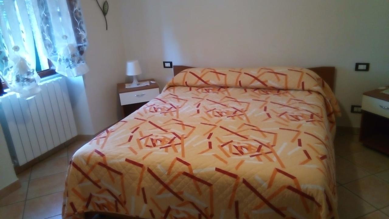 Casa Vacanze L'Agrifoglio Bed & Breakfast Magliolo ภายนอก รูปภาพ