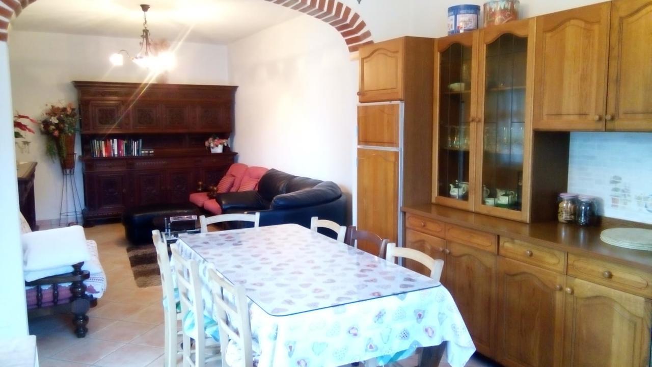 Casa Vacanze L'Agrifoglio Bed & Breakfast Magliolo ภายนอก รูปภาพ