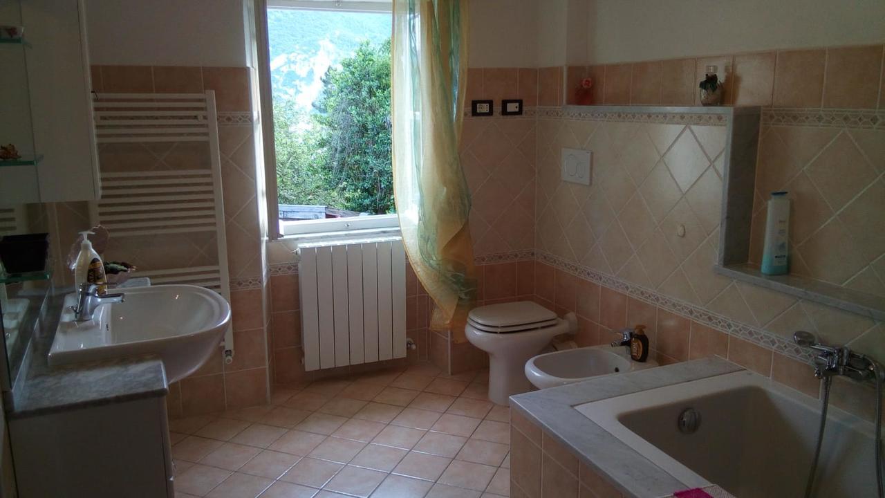 Casa Vacanze L'Agrifoglio Bed & Breakfast Magliolo ภายนอก รูปภาพ