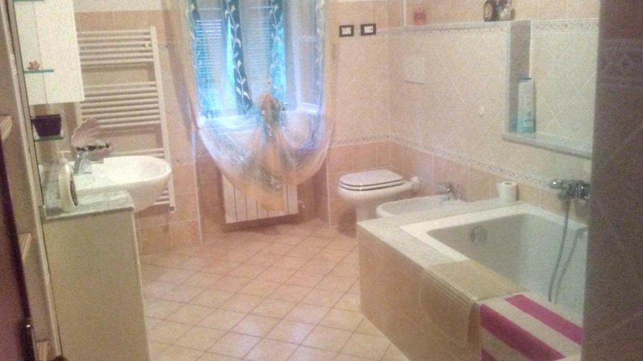 Casa Vacanze L'Agrifoglio Bed & Breakfast Magliolo ภายนอก รูปภาพ