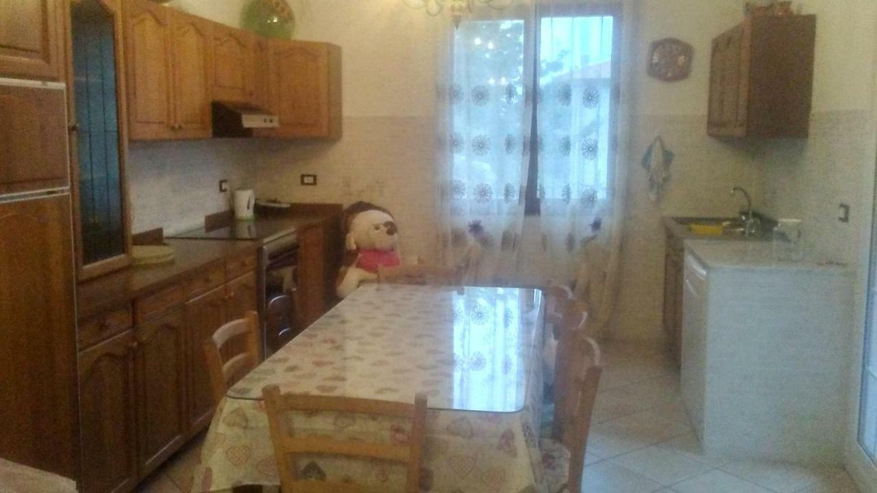 Casa Vacanze L'Agrifoglio Bed & Breakfast Magliolo ภายนอก รูปภาพ